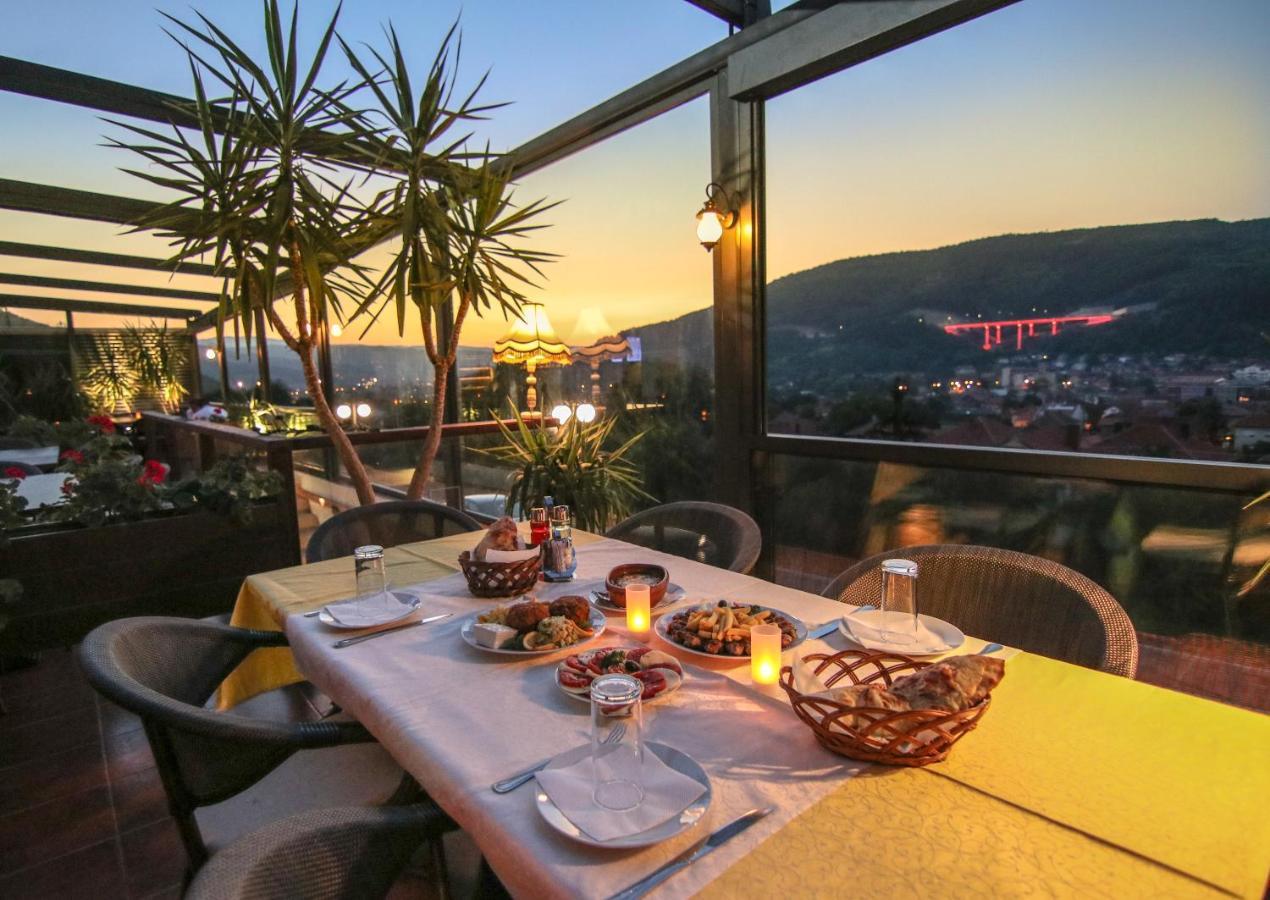 Hotel Happy Димитровград Экстерьер фото