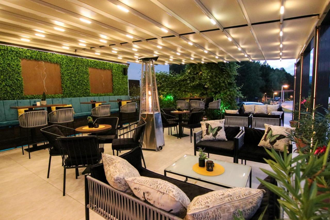 Hotel Happy Димитровград Экстерьер фото
