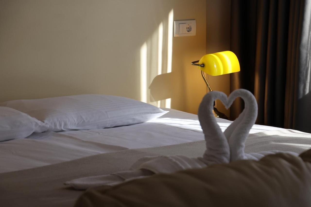 Hotel Happy Димитровград Экстерьер фото
